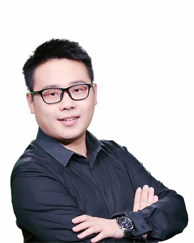 DƬ